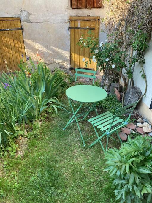שאלון-סור-סאון Joli Appartement Avec Coin Jardin מראה חיצוני תמונה