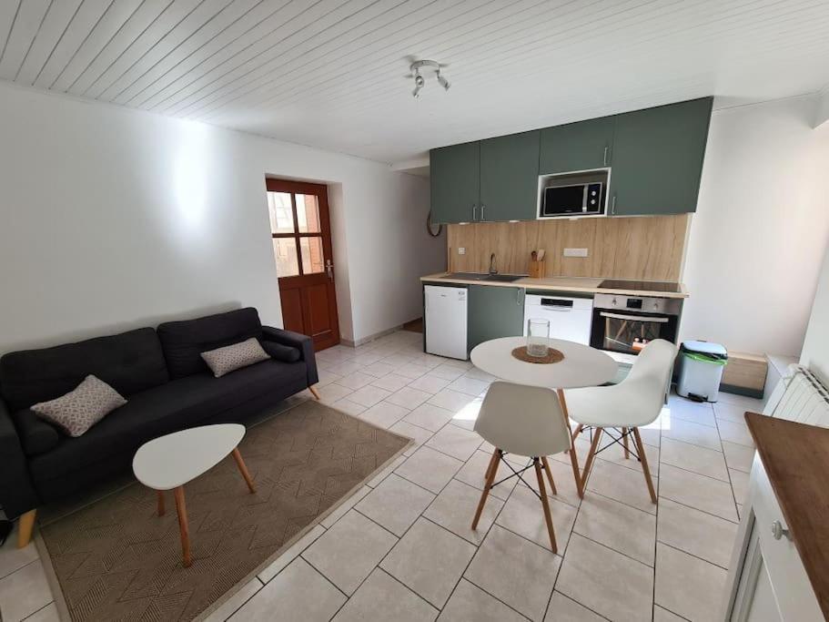 שאלון-סור-סאון Joli Appartement Avec Coin Jardin מראה חיצוני תמונה