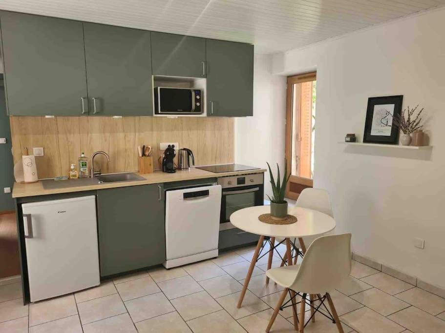 שאלון-סור-סאון Joli Appartement Avec Coin Jardin מראה חיצוני תמונה